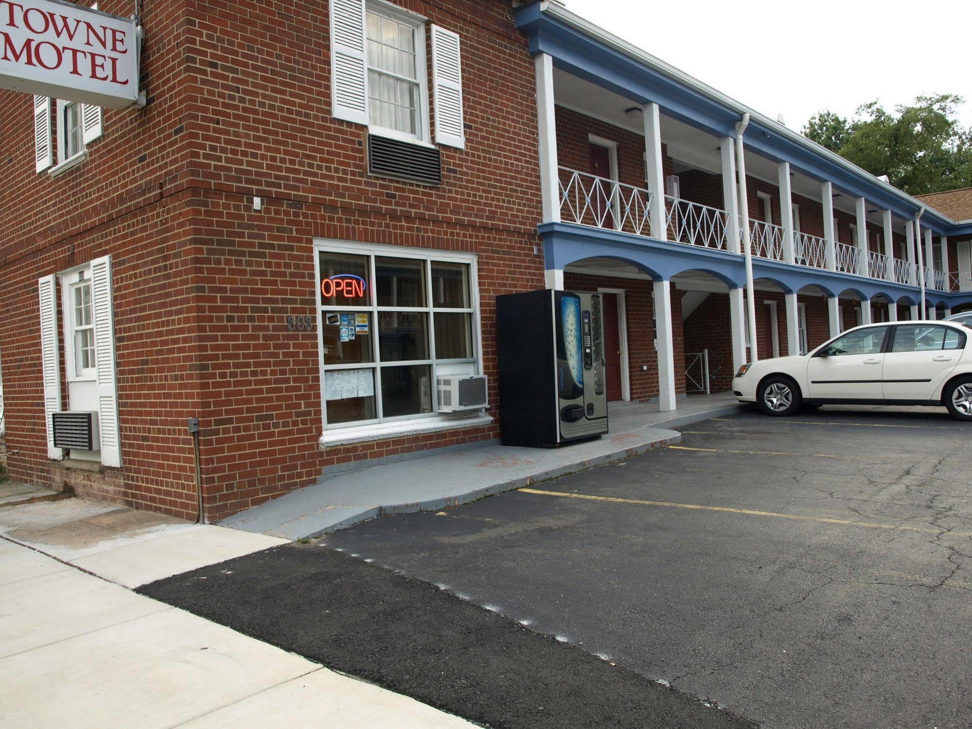 Towne Motel Alexandria Buitenkant foto